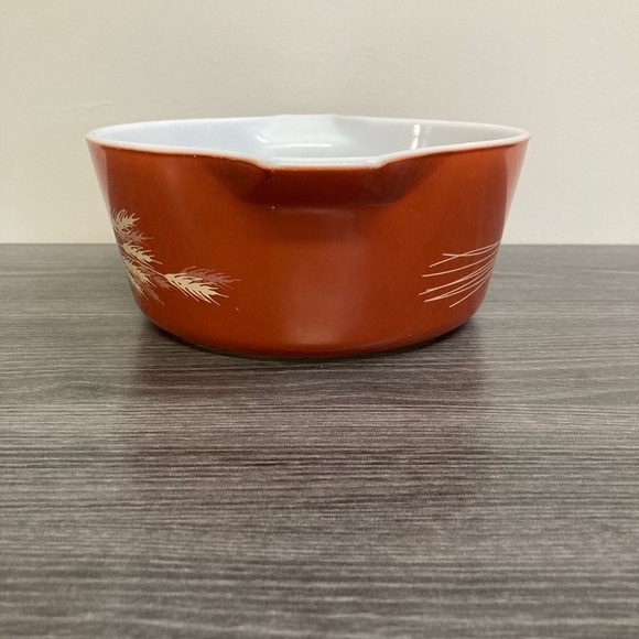 Pyrex Vintage Autumn Harvest Wheat Serving Casserole Dish 2.5 L 475-B - Picture 5 of 7